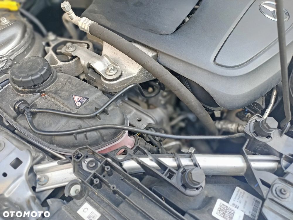 Mercedes-Benz GLA 200 7G-DCT AMG Line - 15