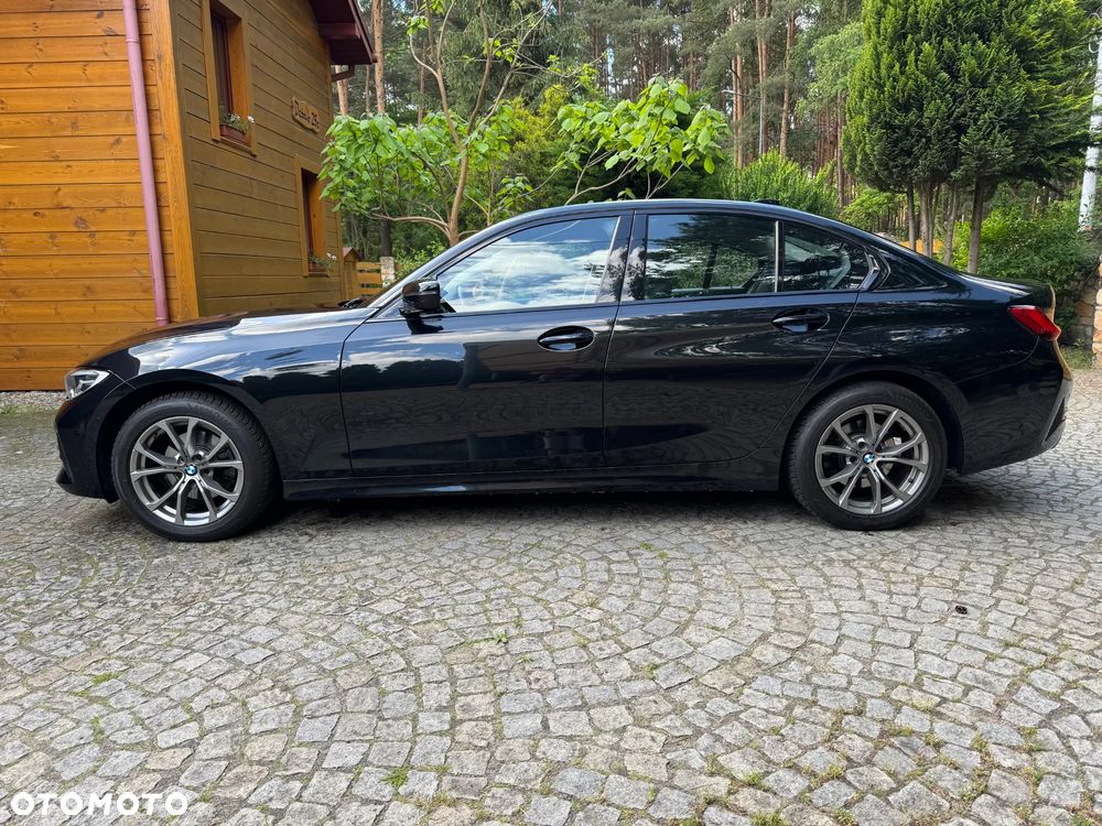 BMW Seria 3 320i xDrive Sport Line - 3