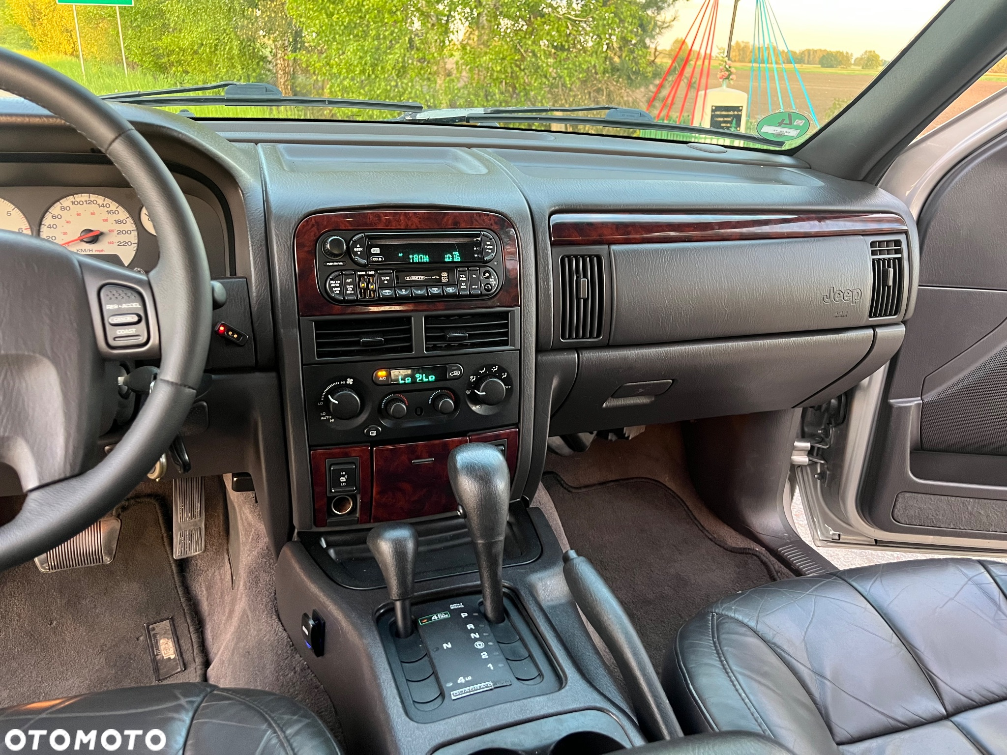 Jeep Grand Cherokee 4.7 Limited - 24