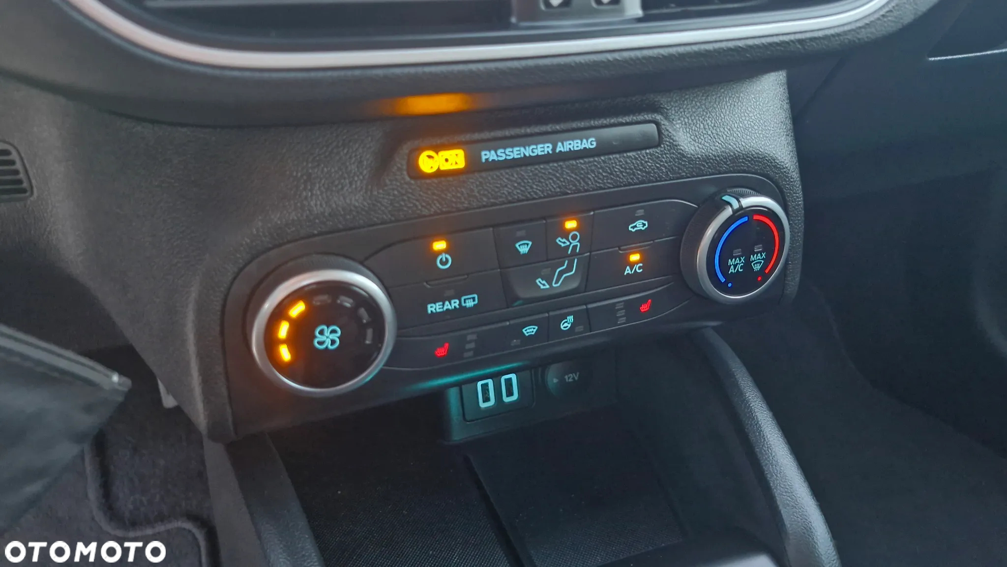 Ford Focus 1.0 EcoBoost Titanium X - 15