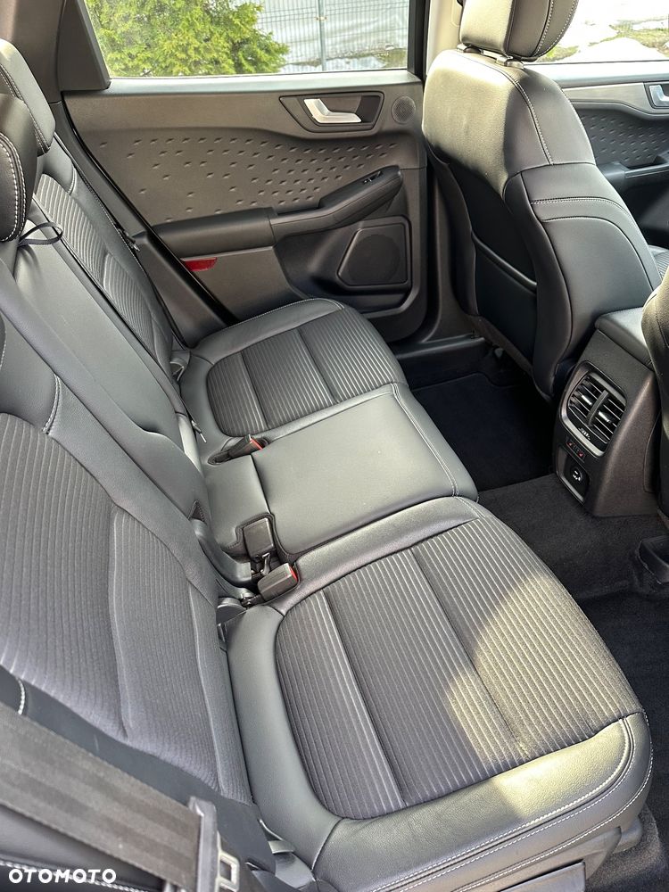 Ford Kuga 2.0 EcoBlue 4x4 TITANIUM X - 18