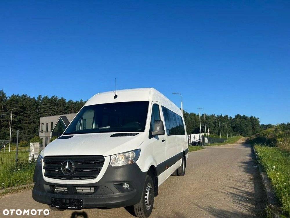 Mercedes-Benz Sprinter - 4