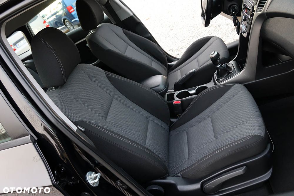 Hyundai i30 i30cw 1.4 CRDi Advantage - 25