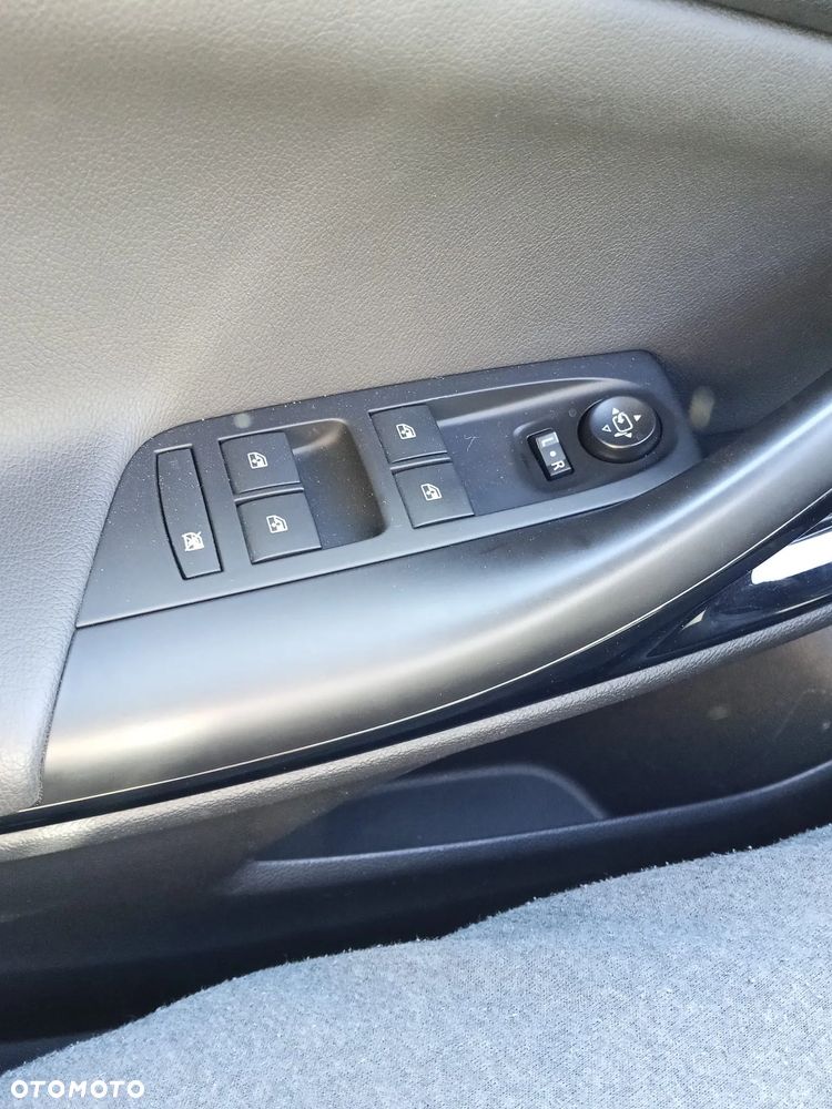 Opel Astra 1.6 D (CDTI DPF ecoFLEX) Start/Stop Edition - 11
