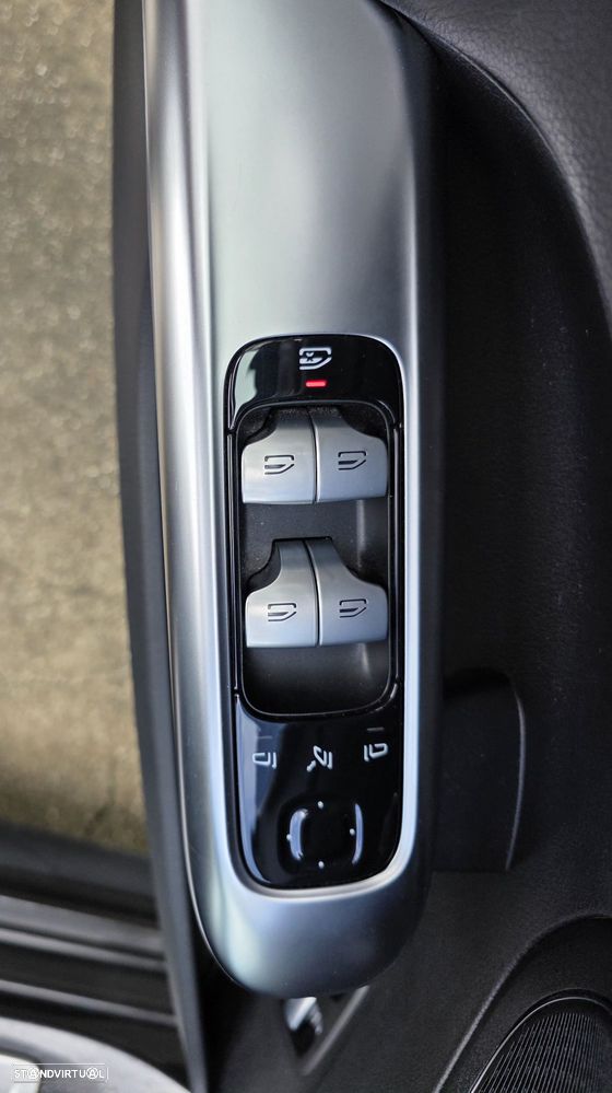 Mercedes-Benz C 300 e T 9G-TRONIC AMG Line - 24