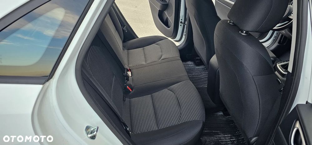Kia Ceed 1.4 M - 13