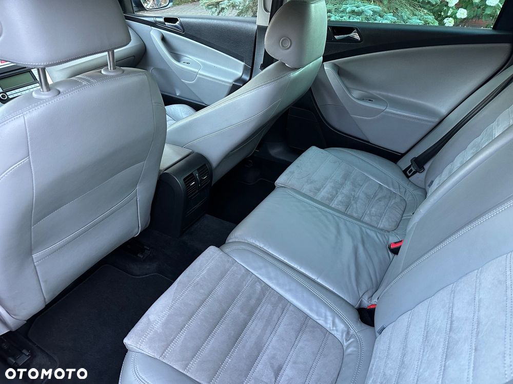 Volkswagen Passat - 14
