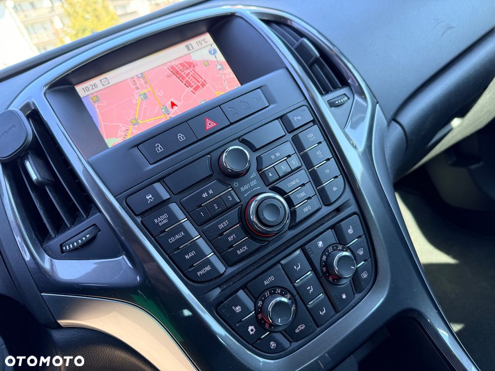 Opel Astra 1.6 SIDI Turbo ecoFLEX Start/Stop Innovation - 32