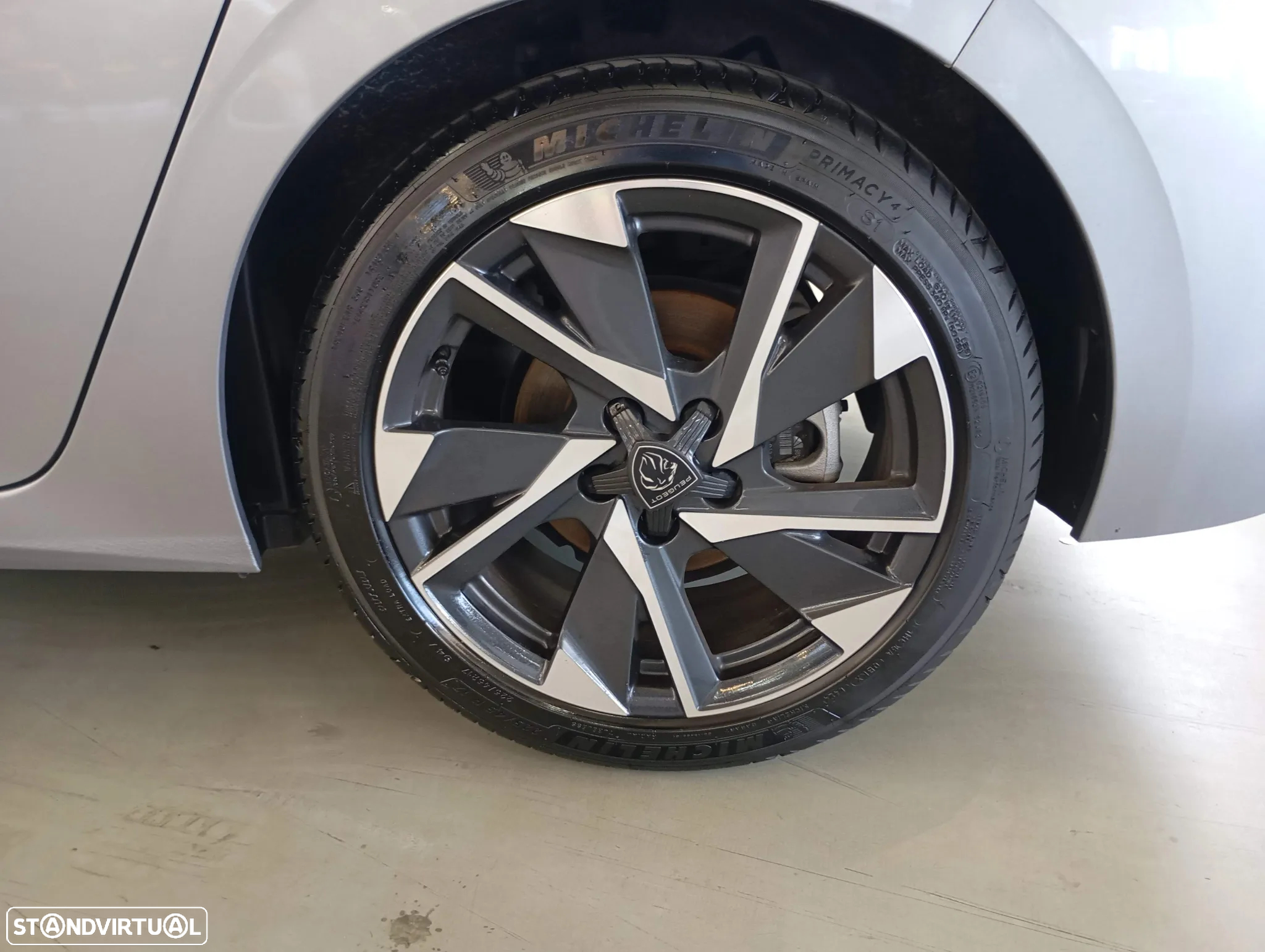 Peugeot 308 1.2 PureTech Allure - 12