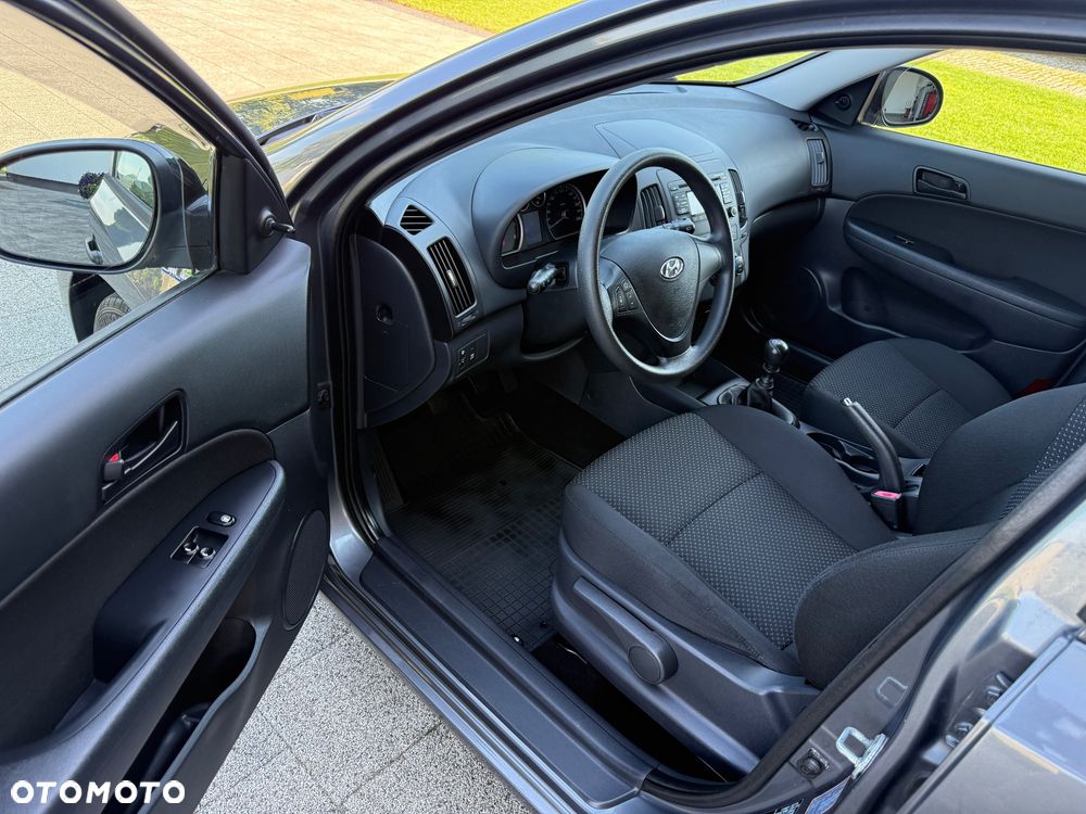 Hyundai i30 1.4 Blue Comfort - 11