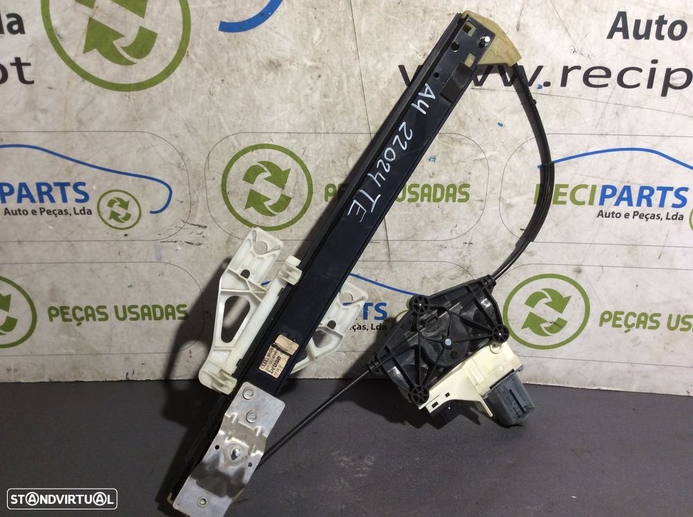Elevador Trás Esquerdo Audi A4 ano 2009  8K0959811  8K0839461 - 2