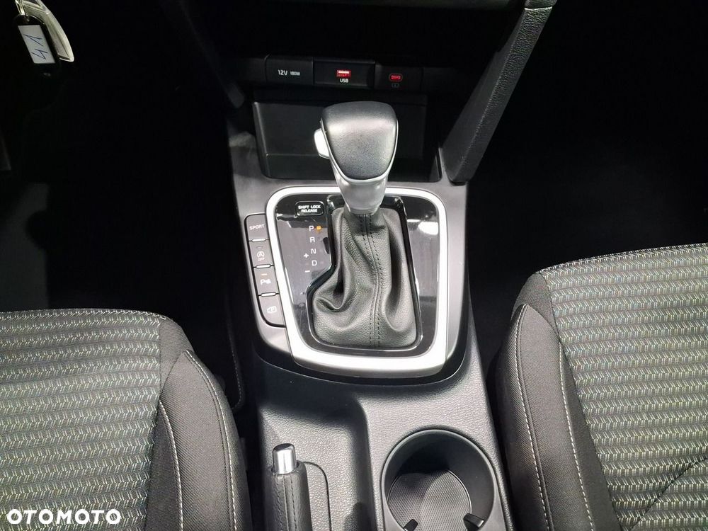 Kia XCeed - 20