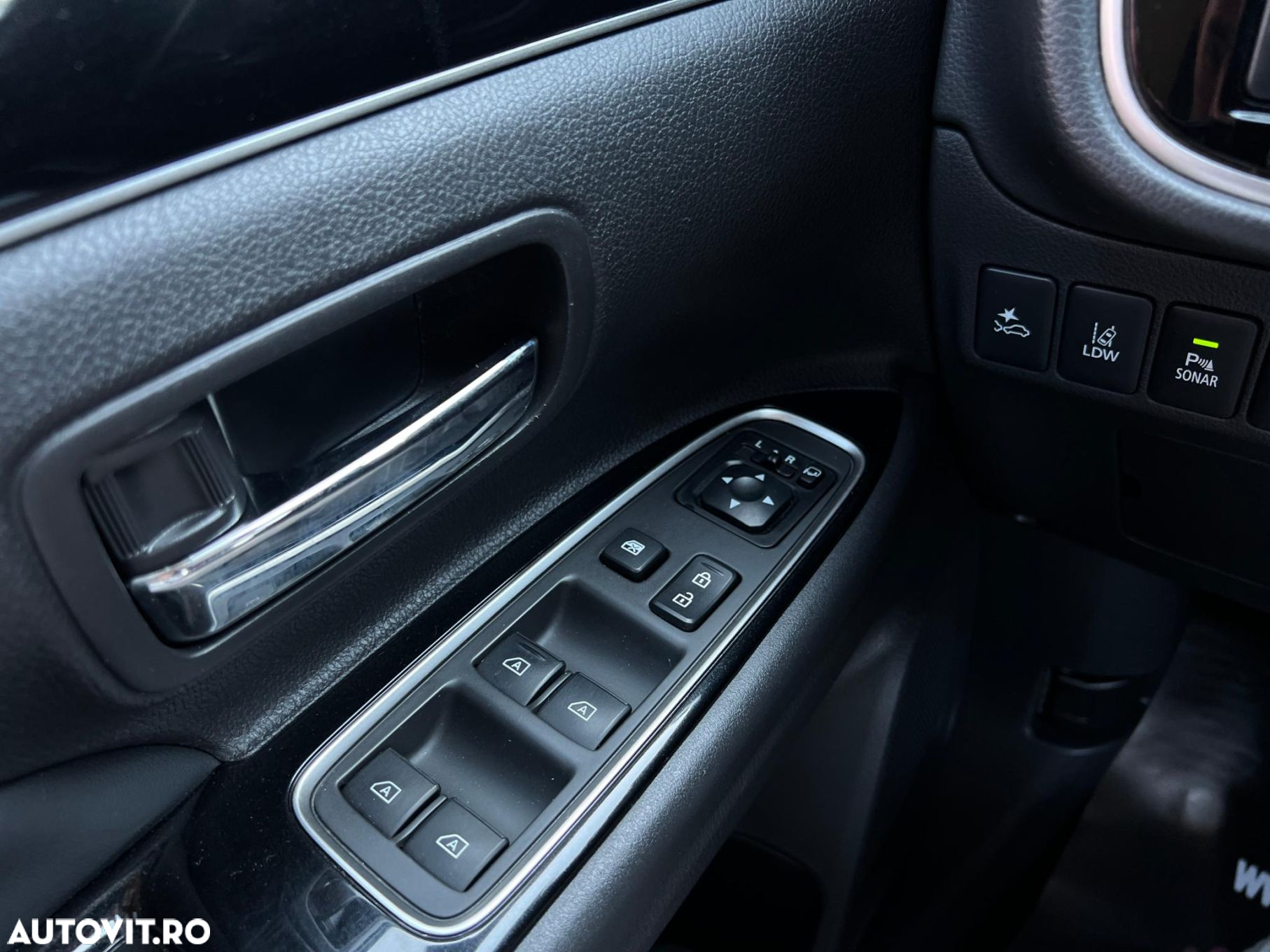 Mitsubishi Outlander - 18