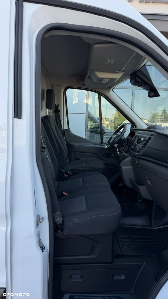 Ford Transit - 22
