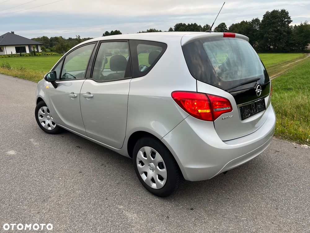 Opel Meriva 2012 photo 4