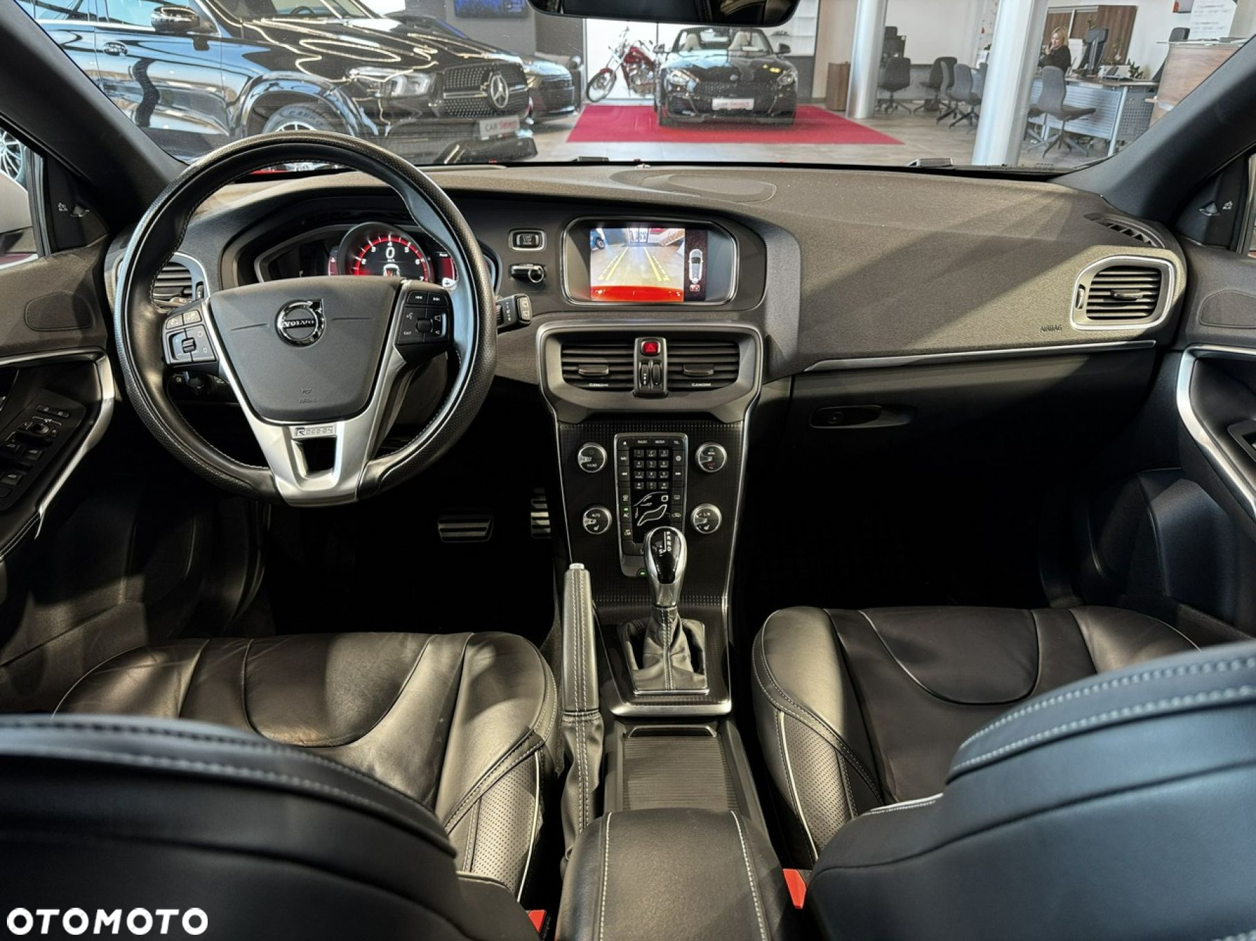 Volvo V40 - 18