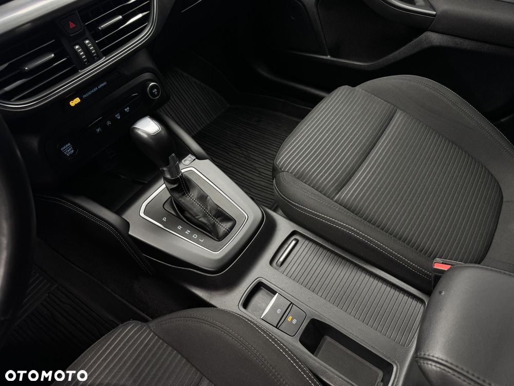 Ford Focus 1.0 EcoBoost mHEV Titanium X - 26