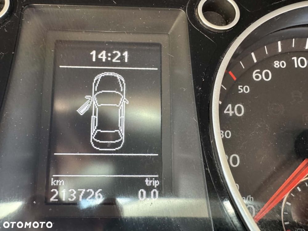 Volkswagen Passat 2.0 TDI Highline R-Style - 3