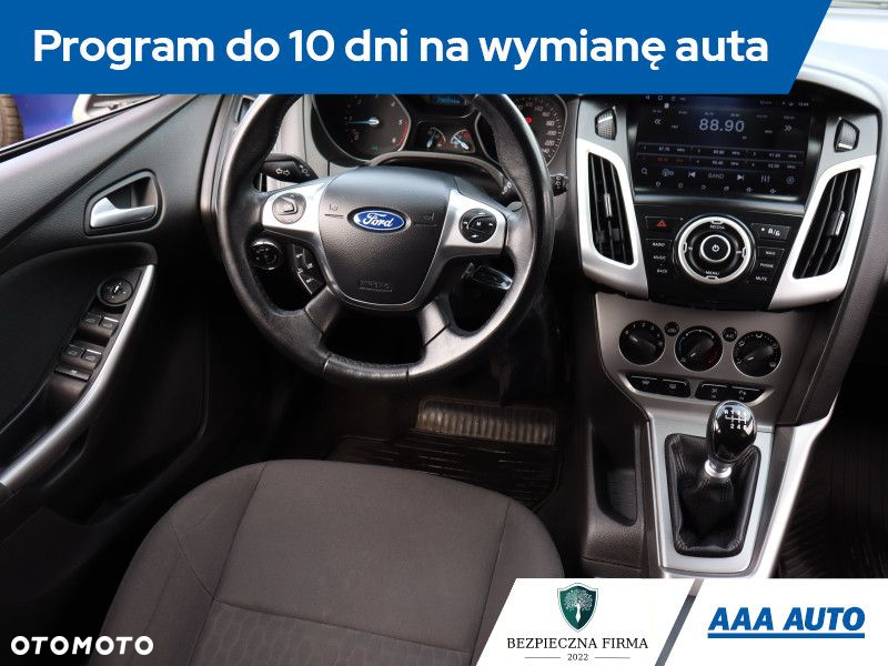 Ford Focus - 8