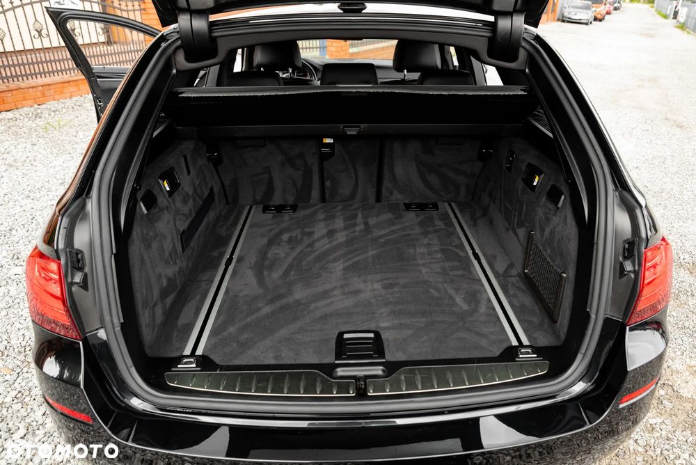 BMW Seria 5 525d xDrive Sport-Aut Modern Line - 41