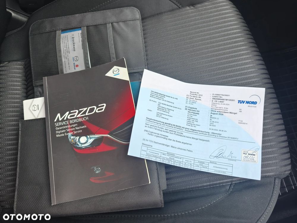 Mazda 3 SKYACTIV-G 120 Urban Limited - 17