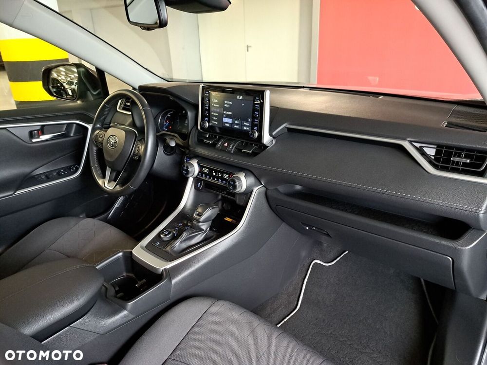 Toyota RAV4 - 16