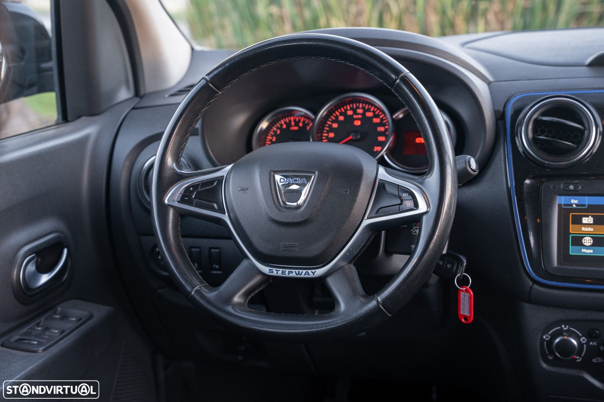 Dacia Lodgy 1.5 Blue dCi Stepway 7L - 6