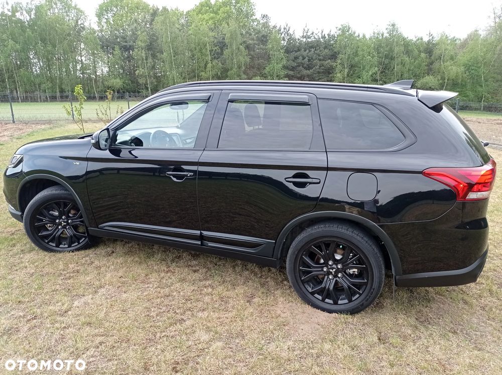 Mitsubishi Outlander - 9