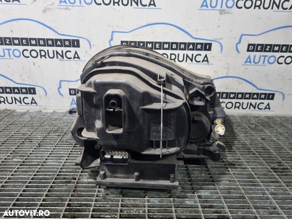 Far Stanga Porsche Cayenne 2002 - 2006 SUV 4 Usi (1131) Fara xenon - 2