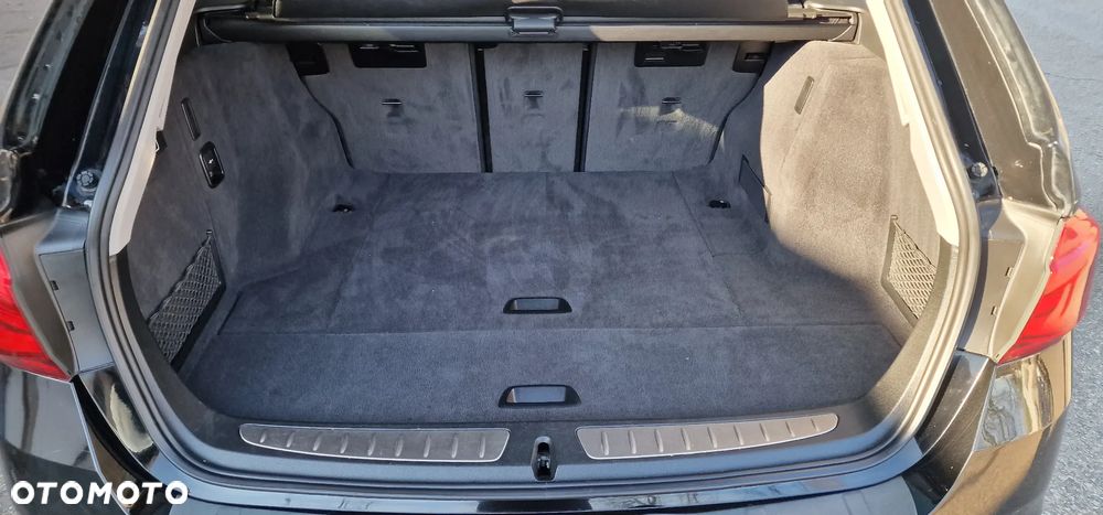 BMW Seria 3 318d Sport Line - 23