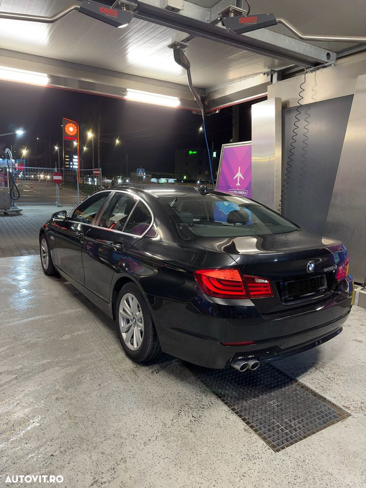 BMW Seria 5 520d Aut. BluePerformance - 4