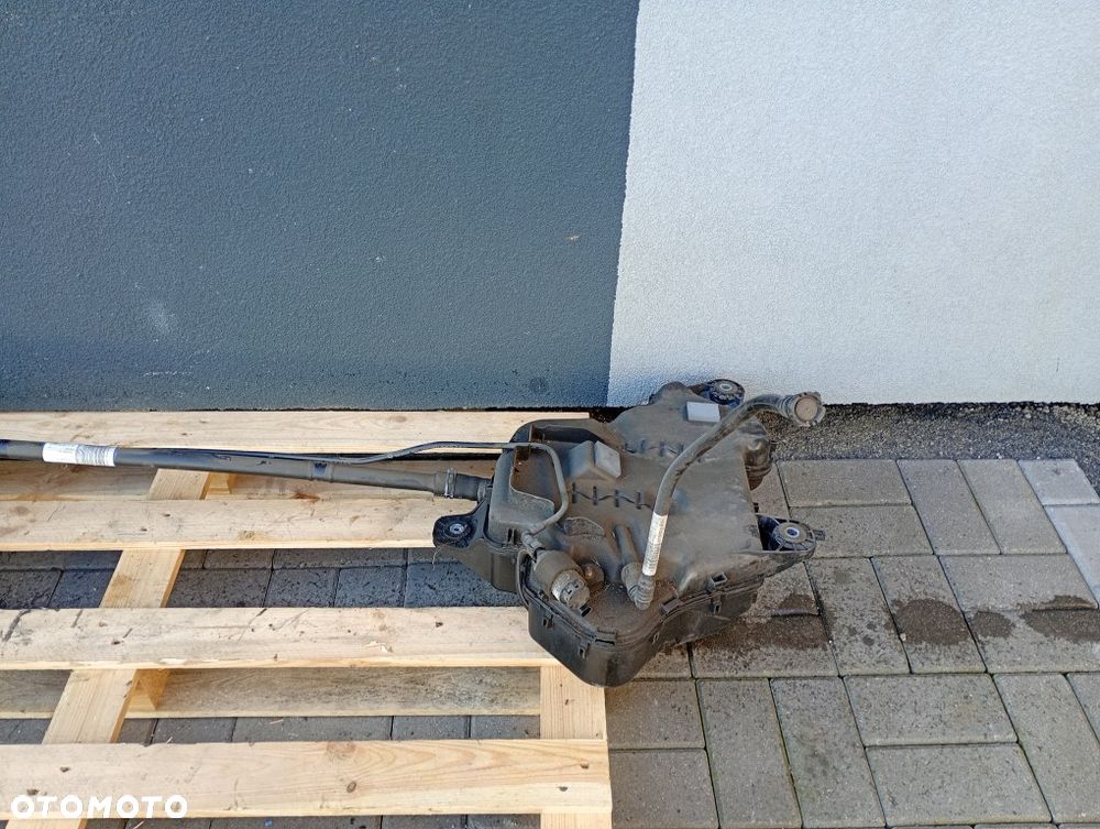 zbiornik adblue pompa przewód bmw 3 g20 g21 2.0 d 190 km 7418879 7454338 - 2