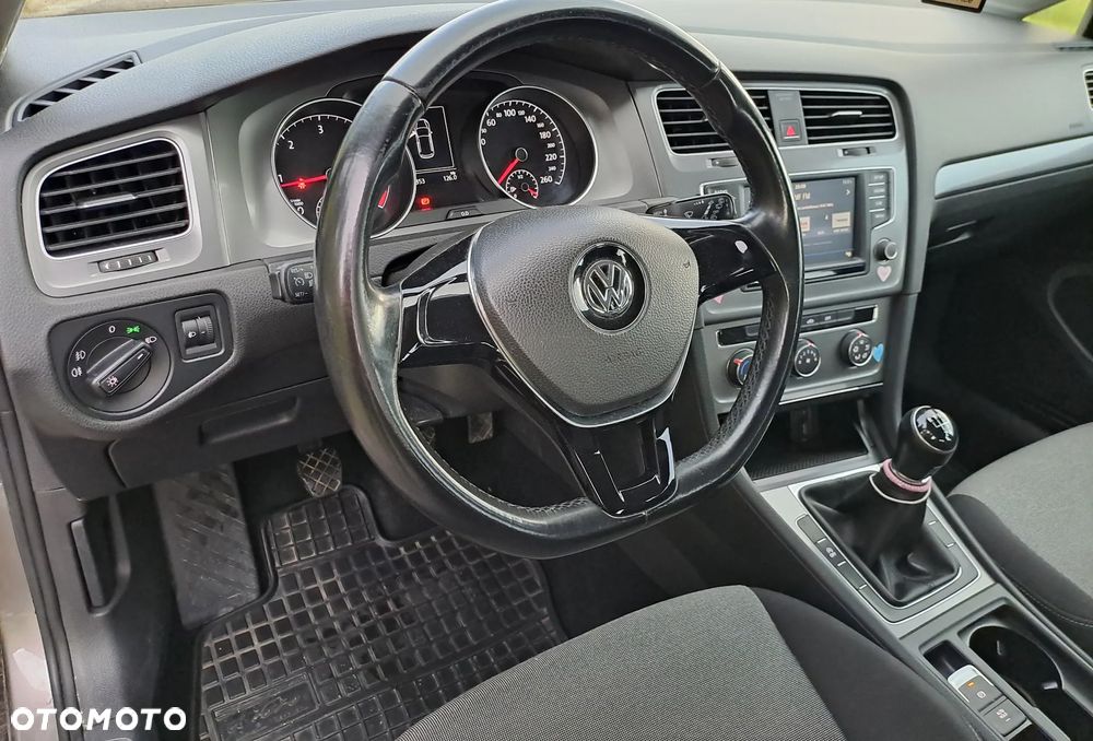 Volkswagen Golf 1.6 TDI BlueMotion Trendline - 9