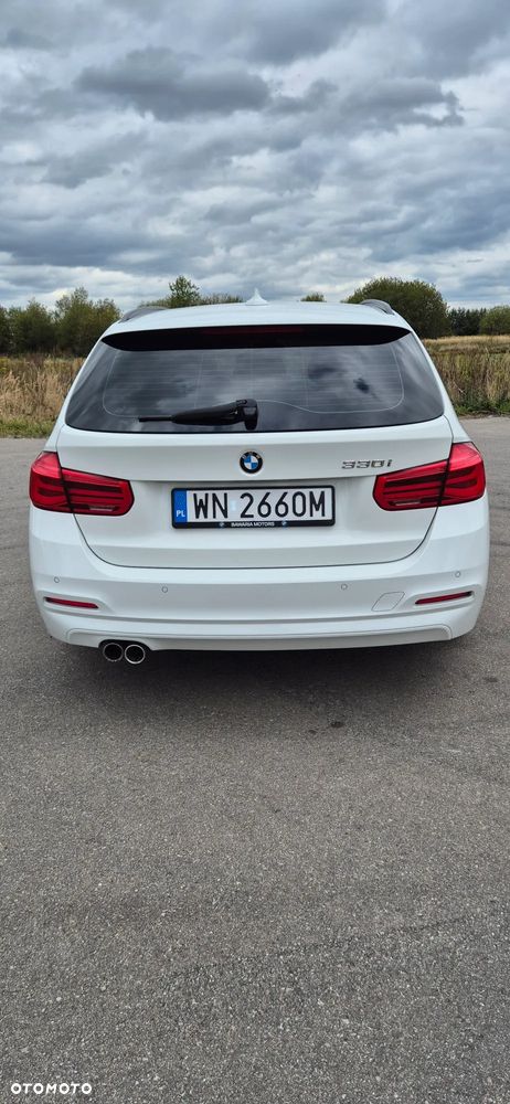BMW Seria 3 330i Advantage - 7