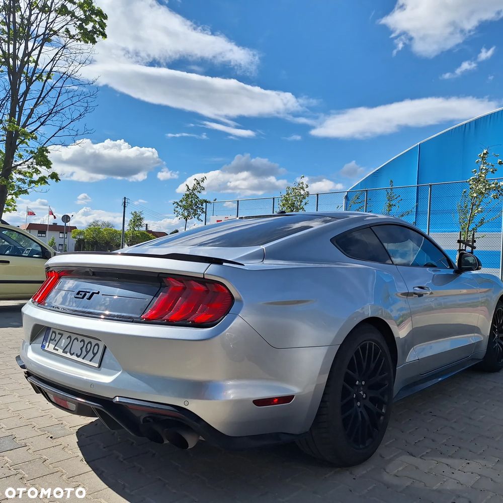 Ford Mustang - 2