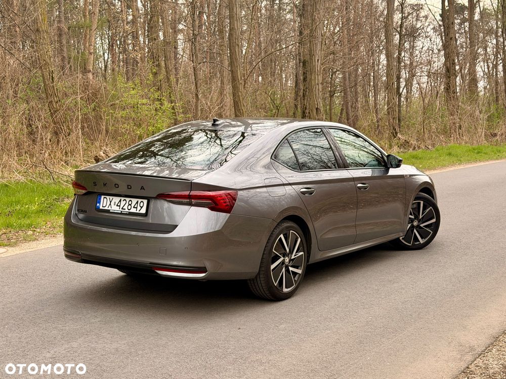 Skoda Octavia 1.5 TSI mHEV Sportline DSG - 4