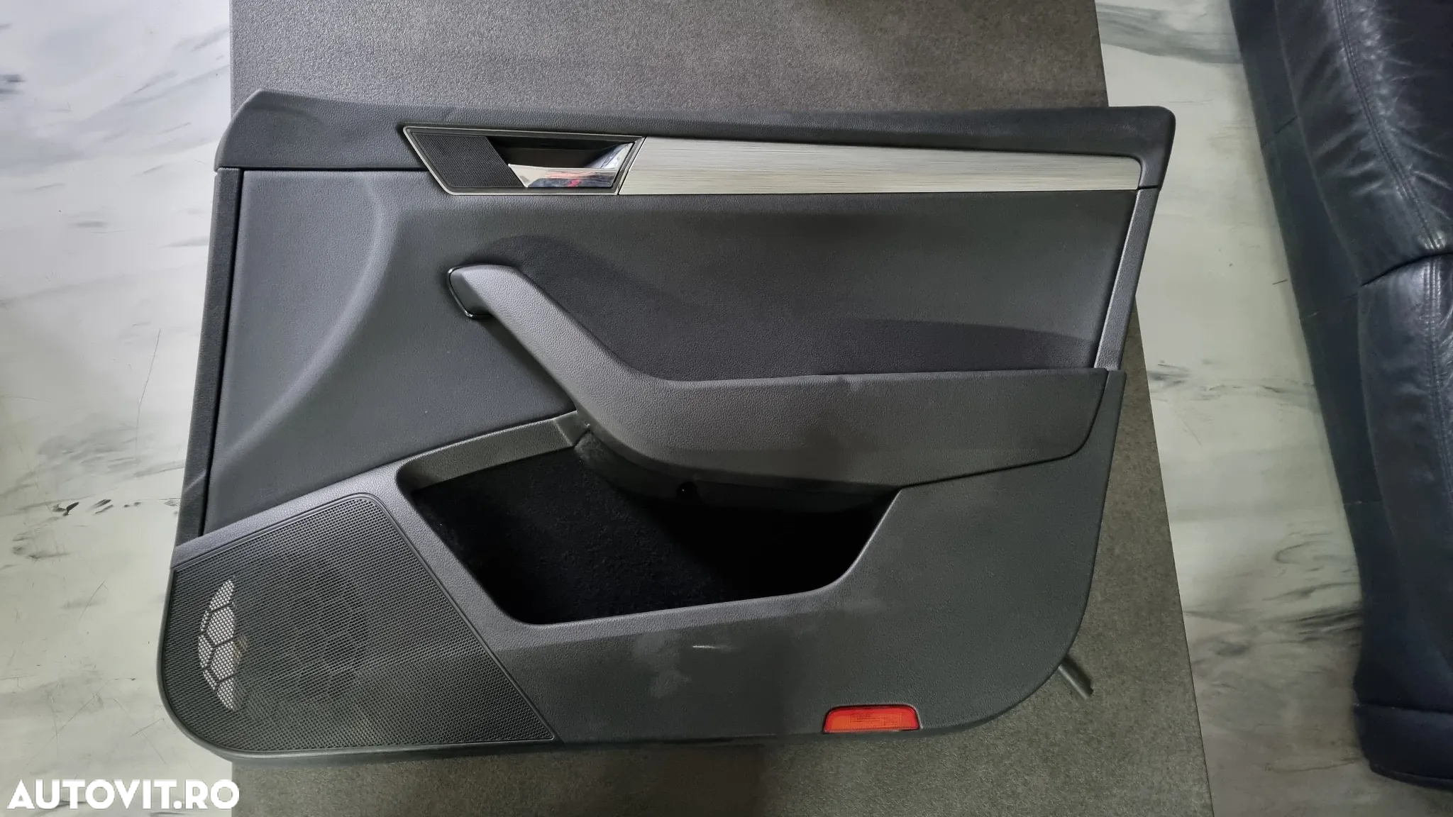Interior piele complet Skoda Super 3 hatchback uk - 6