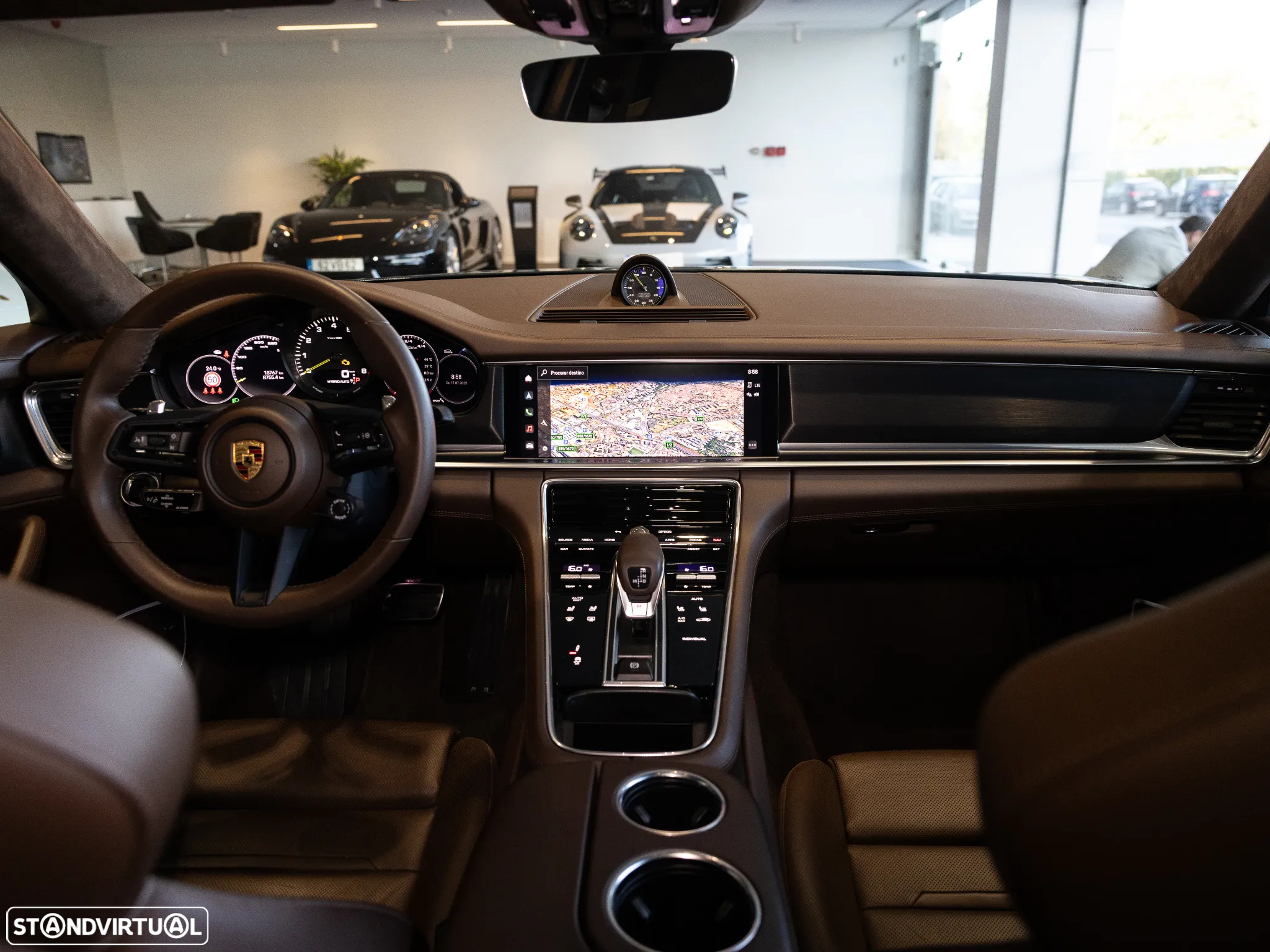 Porsche Panamera 4 E-Hybrid Platinum Edition - 44