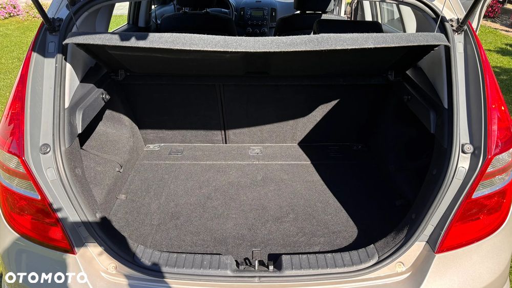 Hyundai i30 1.4 Classic - 19