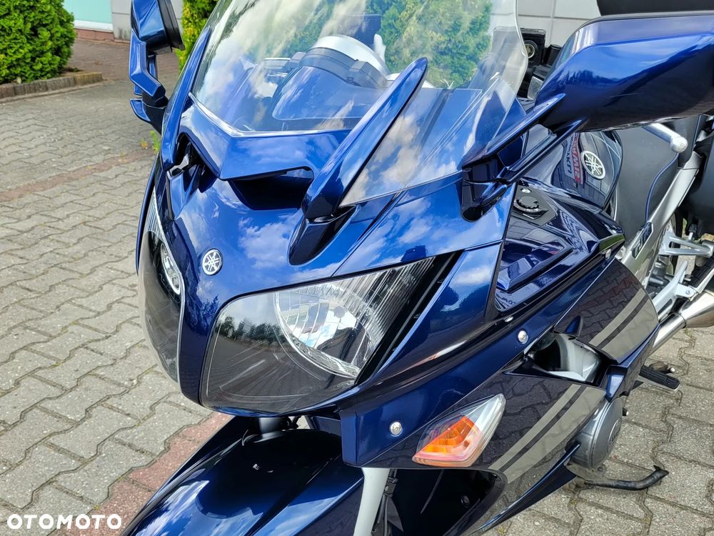 Yamaha FJR - 10
