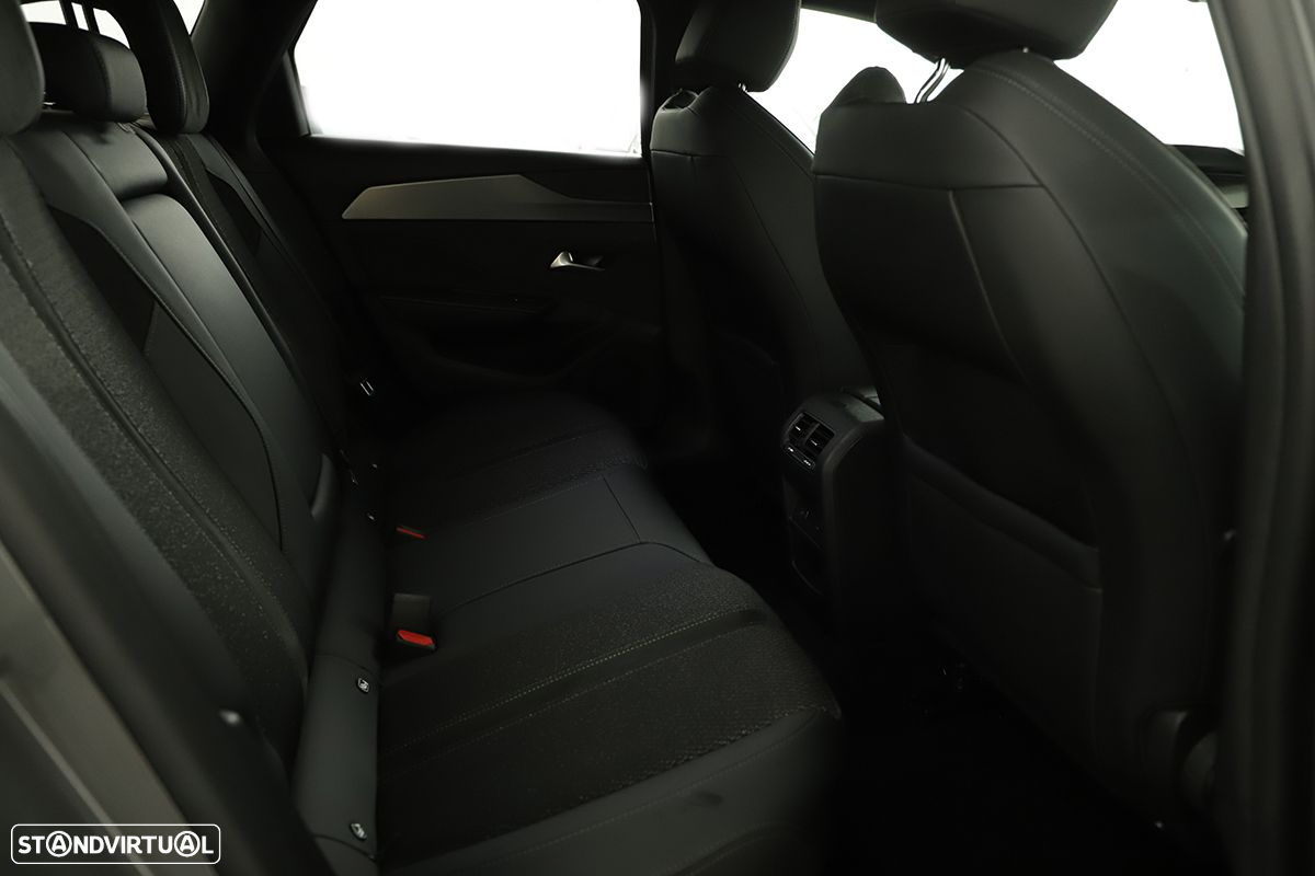 Peugeot 308 SW 1.2 PureTech GT EAT8 - 21