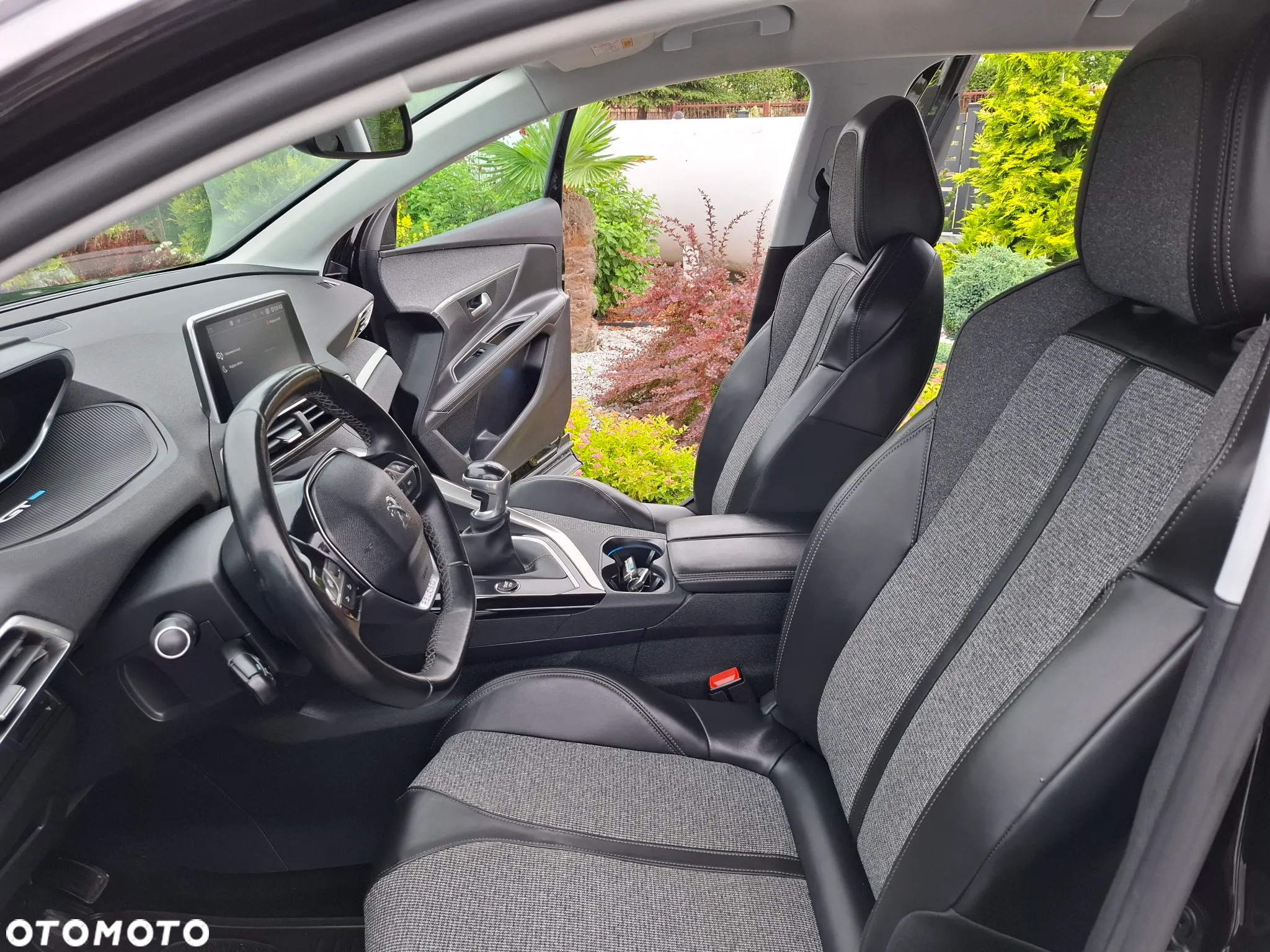 Peugeot 3008 1.5 BlueHDi GT S&S - 22