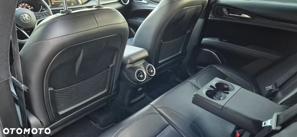 Alfa Romeo Stelvio 2.0 Turbo 16V AT8-Q4 Super - 30