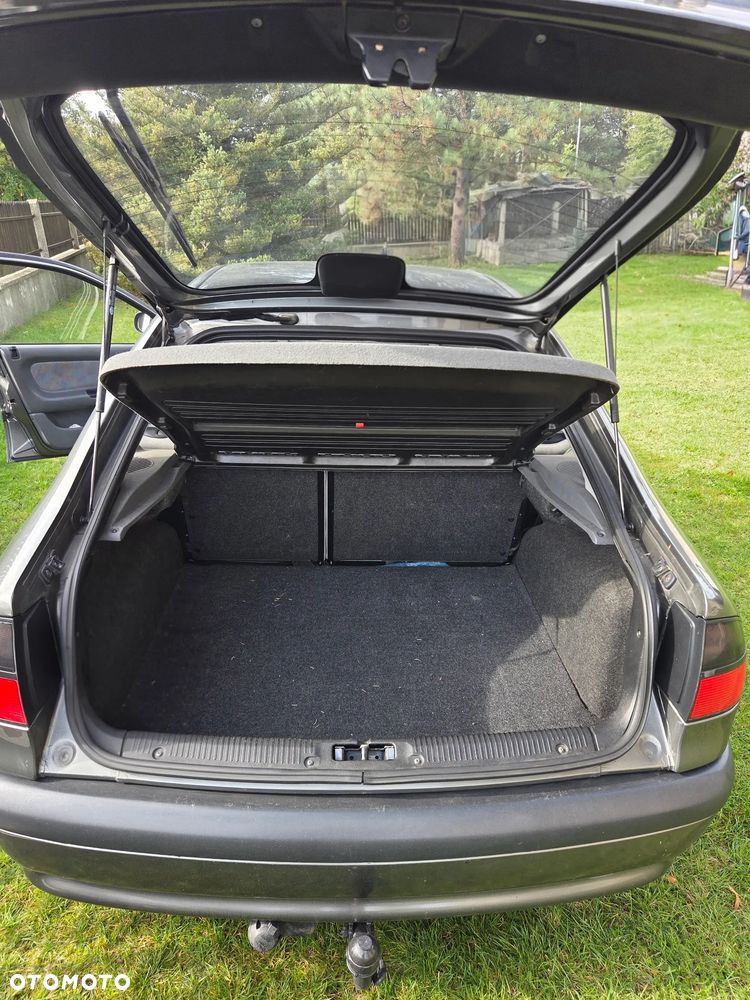 Renault Laguna 1.8 RN - 7