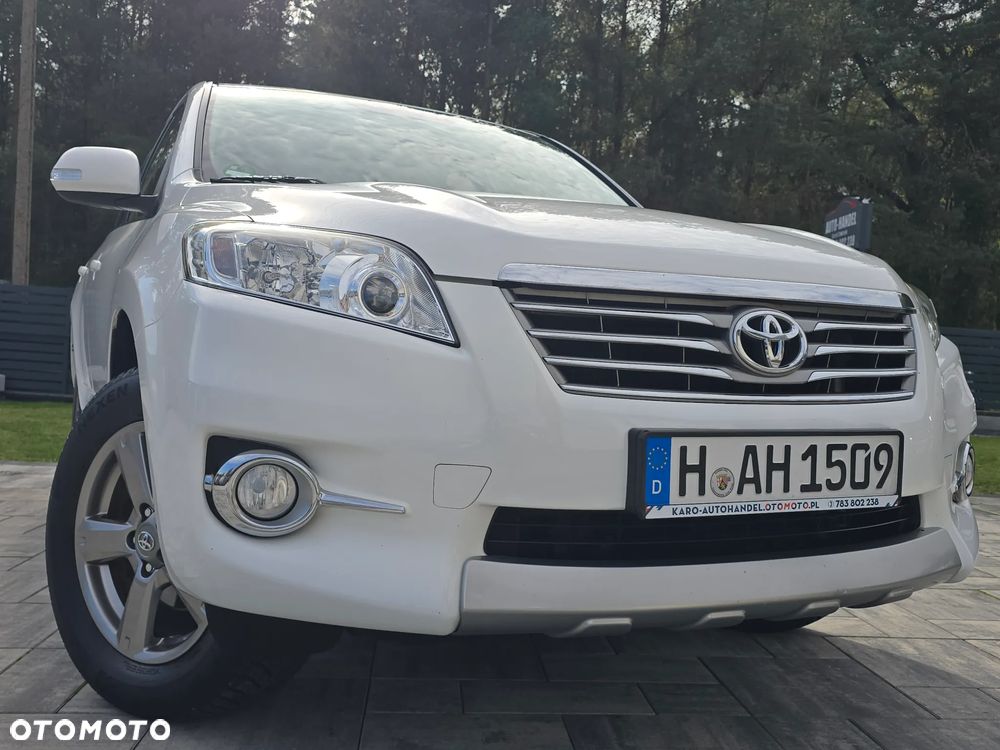 Toyota RAV4 2.0 VVT-i Premium - 1
