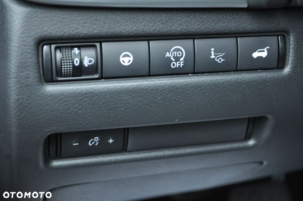 Nissan Qashqai 1.3 DIG-T MHEV Xtronic N-Connecta - 29