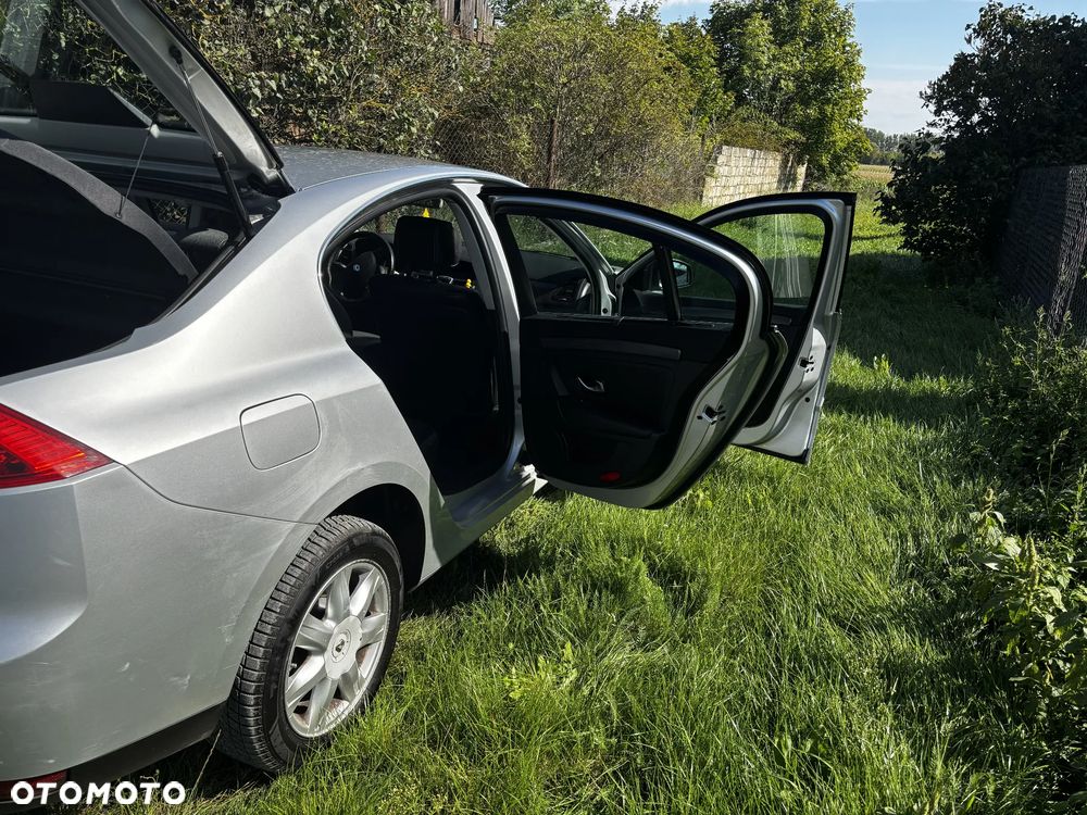 Renault Laguna 1.5 dCi Expression - 10