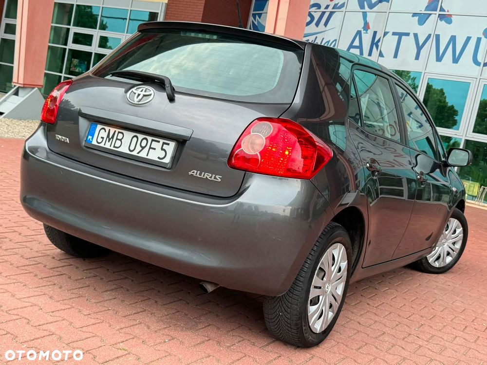 Toyota Auris 1.6 VVT-i Sol - 3