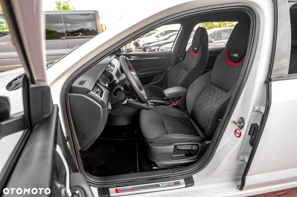 Skoda Octavia 2.0 TSI RS 230 DSG - 19