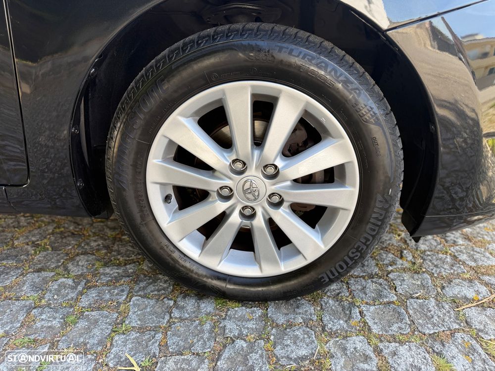 Toyota Auris 1.4 D-4D Sol - 6